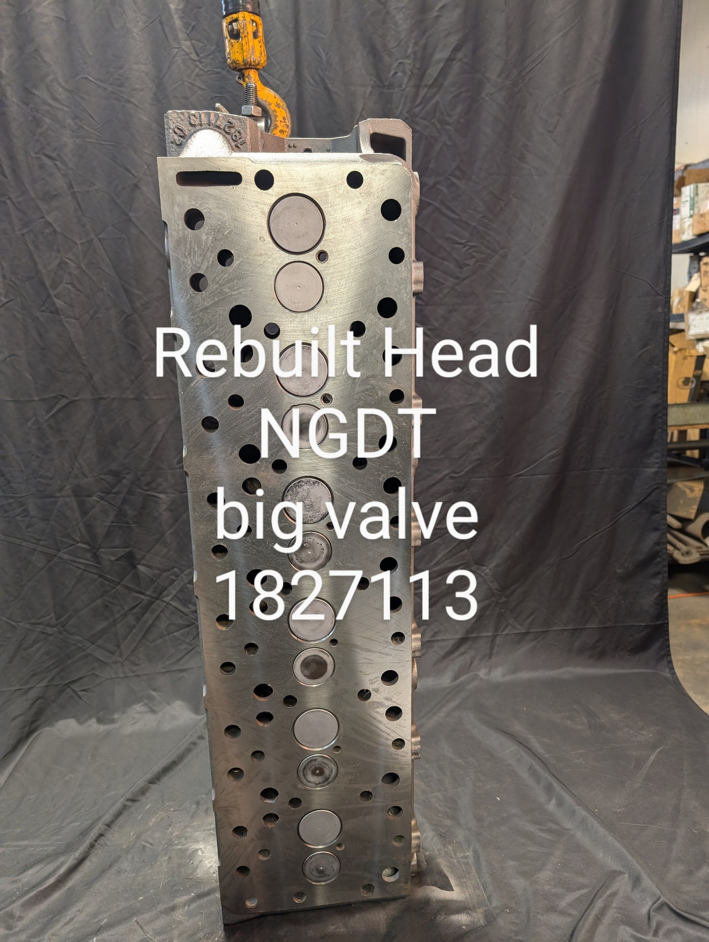 Rebuilt 1827113C1 DT466E / DT530E Cylinder Head