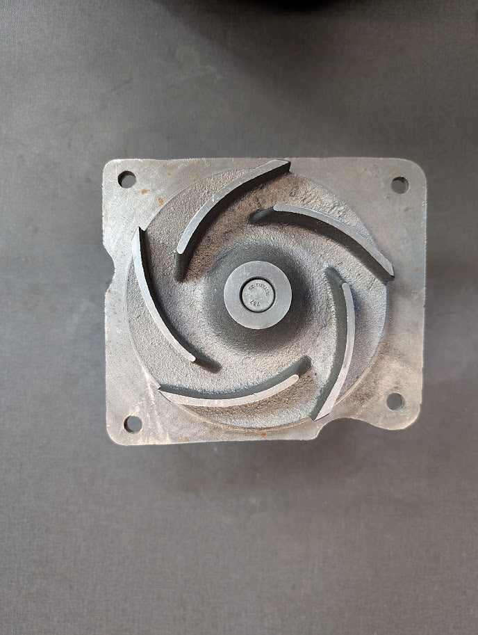 NEW INTERNATIONAL 9.0L WATER PUMP # 1700594C93