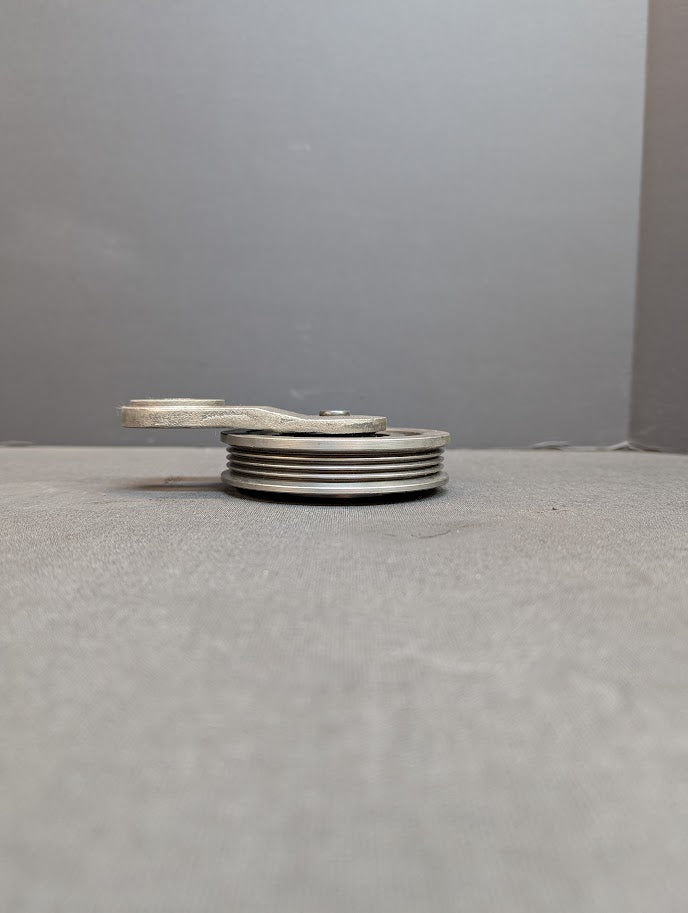 NEW 855 CUMMINS IDLER PULLEY # 3062931 / 180902