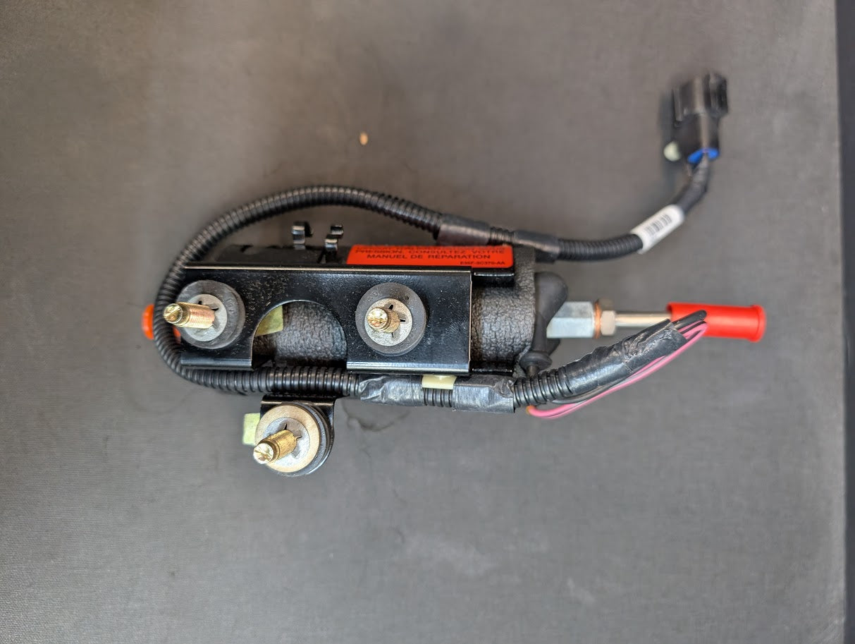 New Ford T444E Fuel Supply Pump # F81Z-9C407-AC