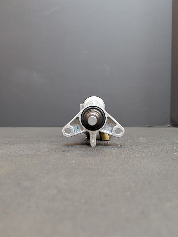 New Deutz 2011 Fuel Supply Pump # 4103662