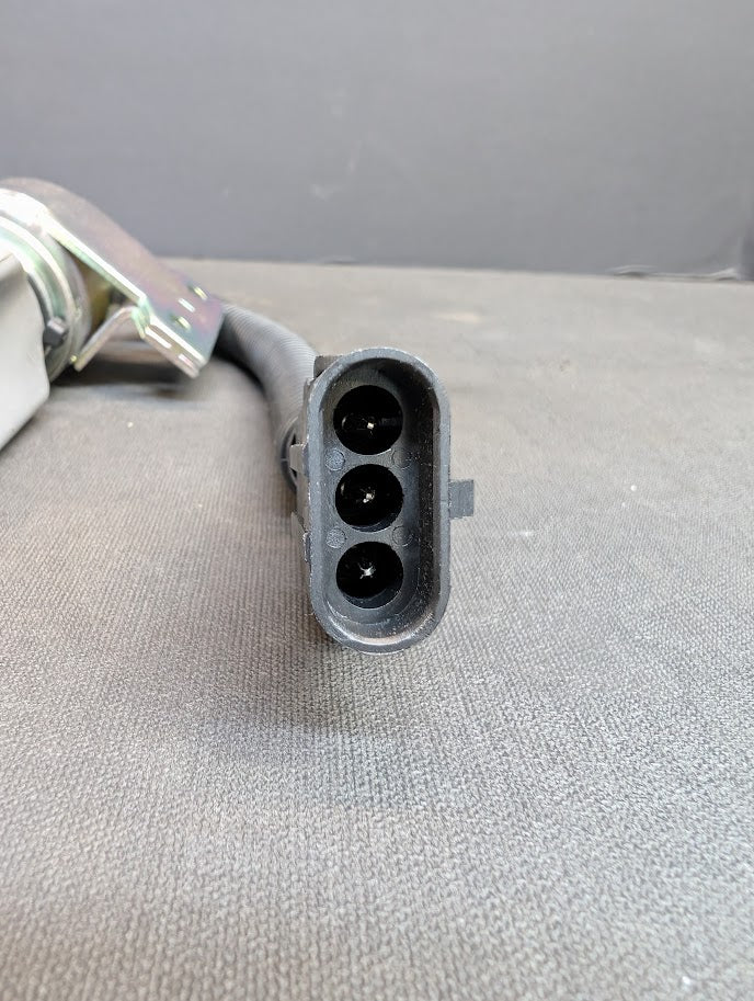 New Cummins 5.9L / 6BT Fuel Shutoff Solenoid # 3932530 24 VOLT
