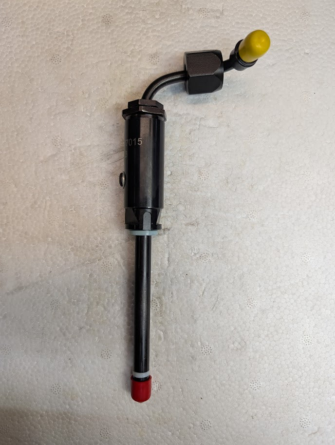 NEW CAT 3204 FUEL INJECTOR # 4W7015