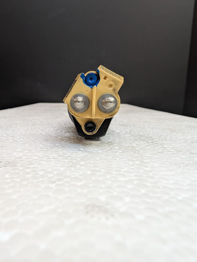 REBUILT MERCECES MBE900 FUEL INJECTOR # A0030170312