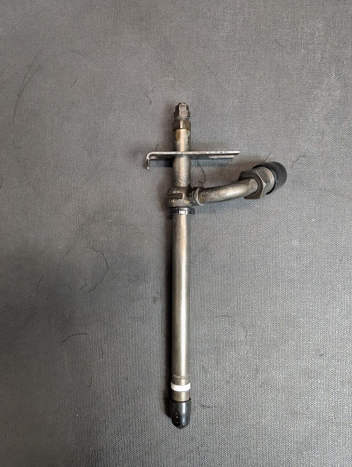 REBUILT OLIVER ENGINE 1650/1655 FUELINJECTOR # 20498