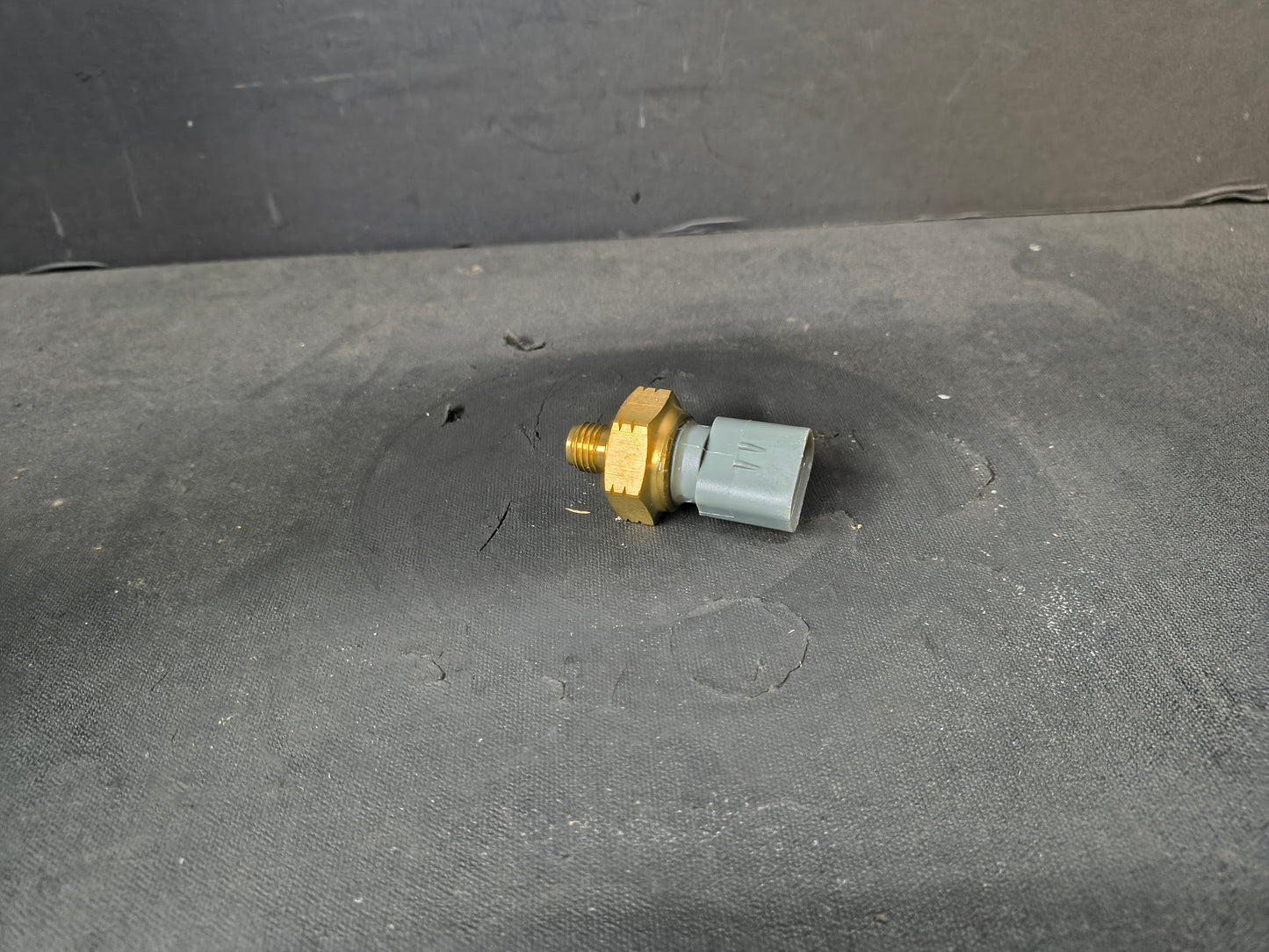 SENSOR GP-FUEL PRESSURE 320-3060