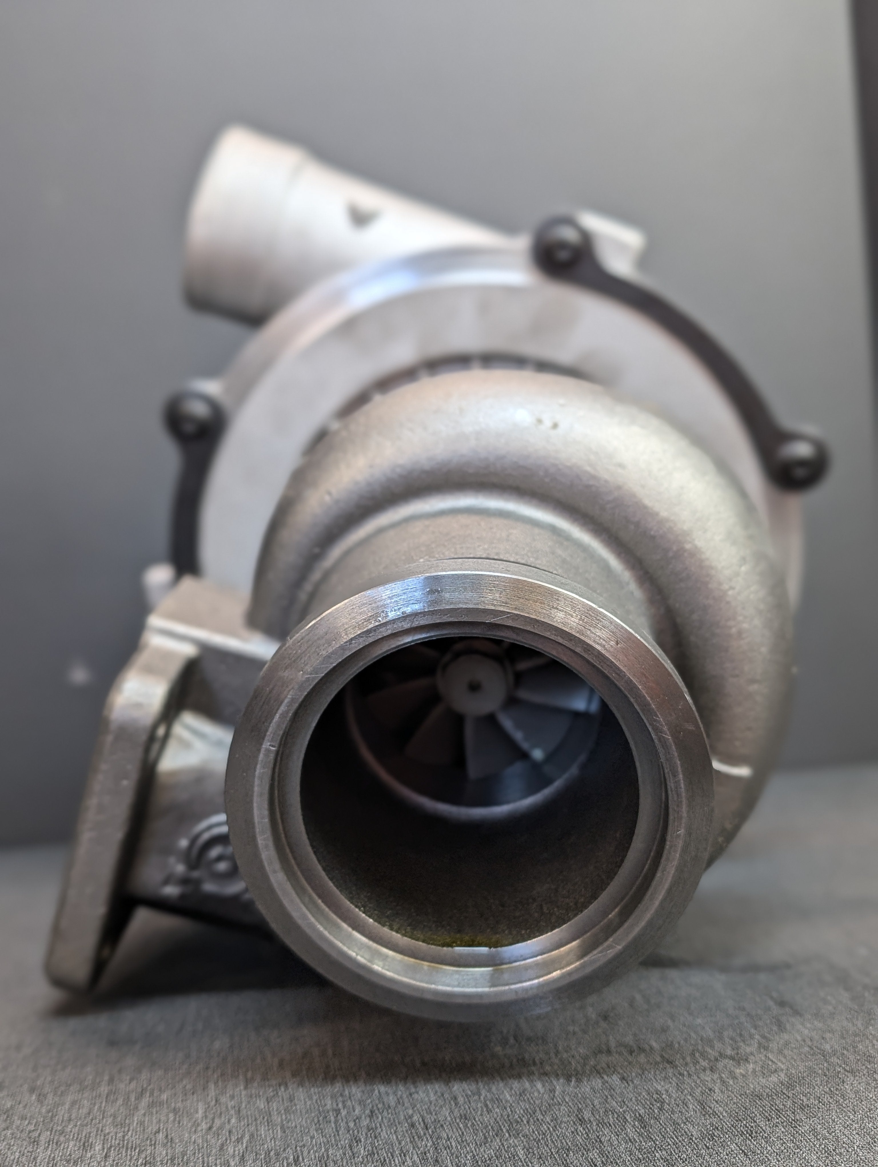 1826344C93 DT466 International Turbocharger – Young and Sons