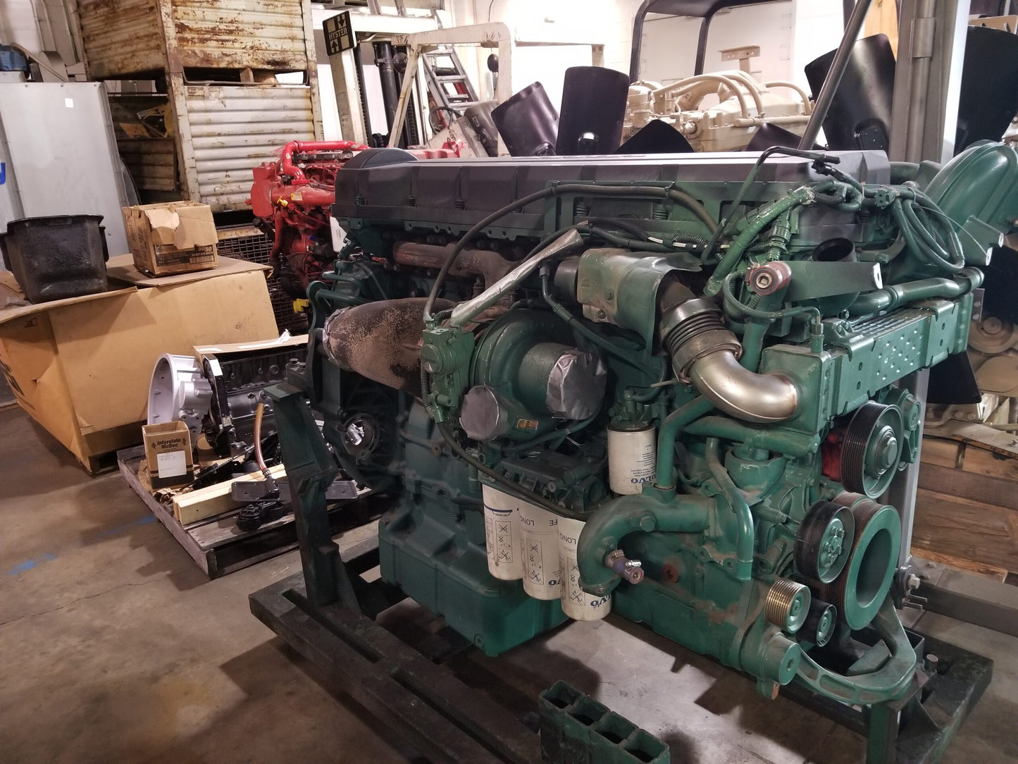 Used Low Hour 2006 Volvo D16 Engine 500HP