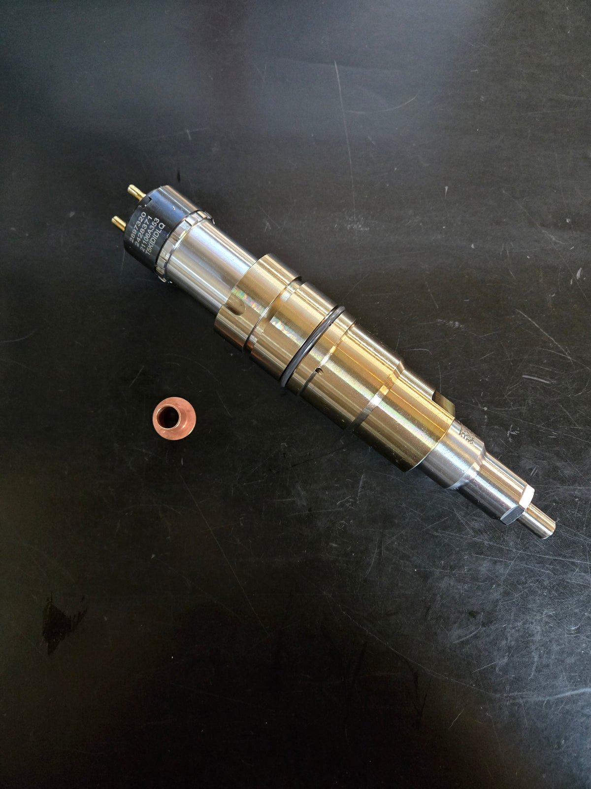 Isx Injector Rails ISX / X15 Injector 5579419PX – Young and Sons
