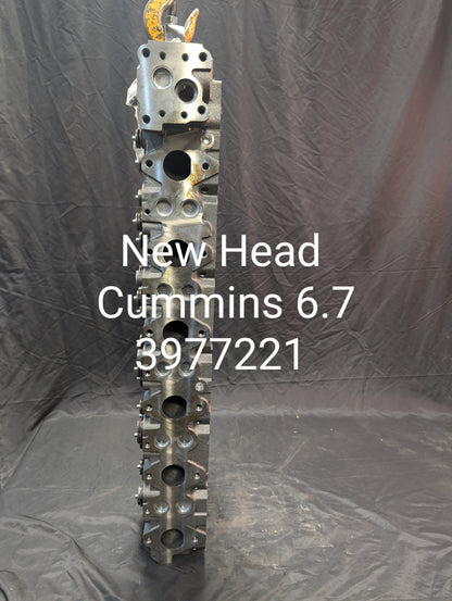 3977221 New 6.7 Cummins Cylinder Head