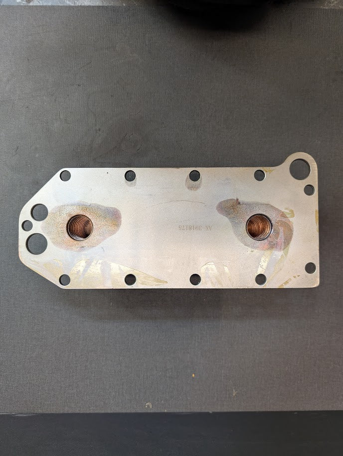 NEW CUMMINS 8.3L ISC OIL COOLER # 3918175 – Young and Sons