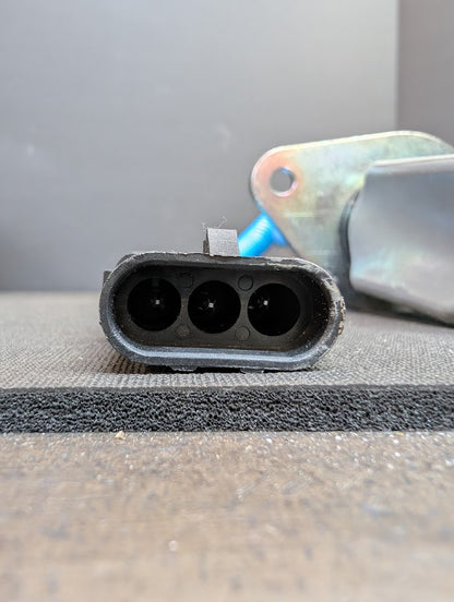 NEW CUMMINS 5.9L / 8.3L FUEL SHUTOFF SOLENOID # 3930233 / SA-4335-12