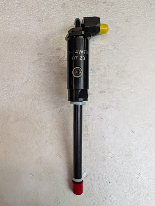 NEW CAT 3204 FUEL INJECTOR # 4W7015