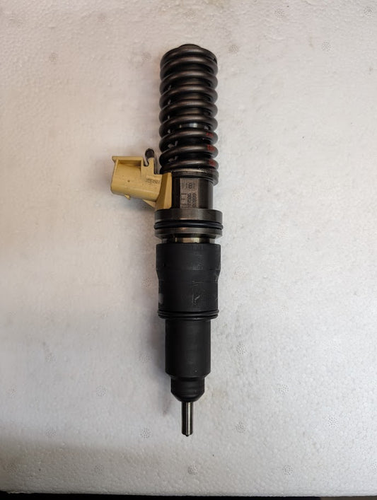 REBUILT VOLVO D16H / EPA10 FUEL INJECTOR # 85143383