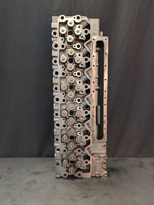 NEW CUMMINS 8.3L ISL CYLINDER HEAD # 5300890