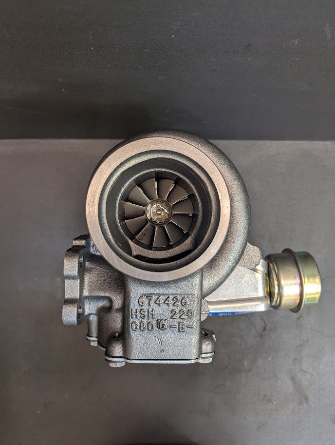 NEW CUMMINS 5.9L TURBOCHARGER # 174430  S300GX BORG WARNER