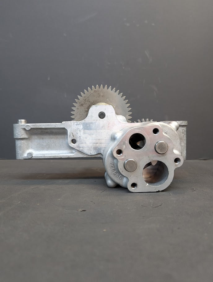 NEW CAT 3116 OIL PUMP # 2W8092