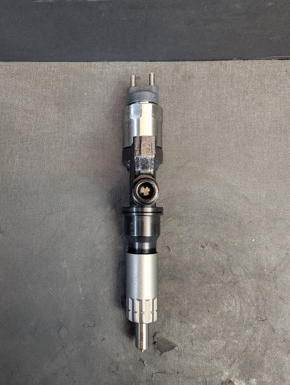 NEW ISUZU 4HK1 2007 -2010 INJECTOR # 09500-5471