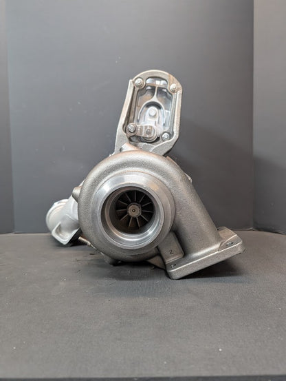 NEW DT466 I326 MAXXFORCE 2 BAND TURBO W/ ACTUATOR # 177534 / 1881102C93