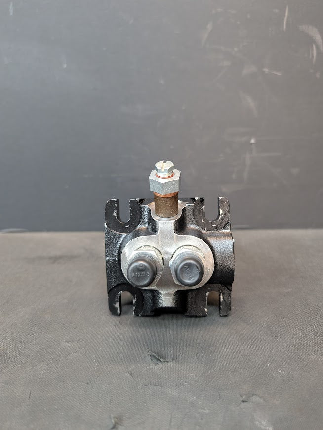 NEW DEUTZ/BOSCH  F 2L 511/W  INJECTION PUMP # 4157711