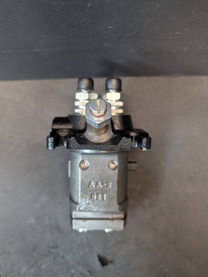 NEW DEUTZ/BOSCH  F 2L 511/W  INJECTION PUMP # 4157711