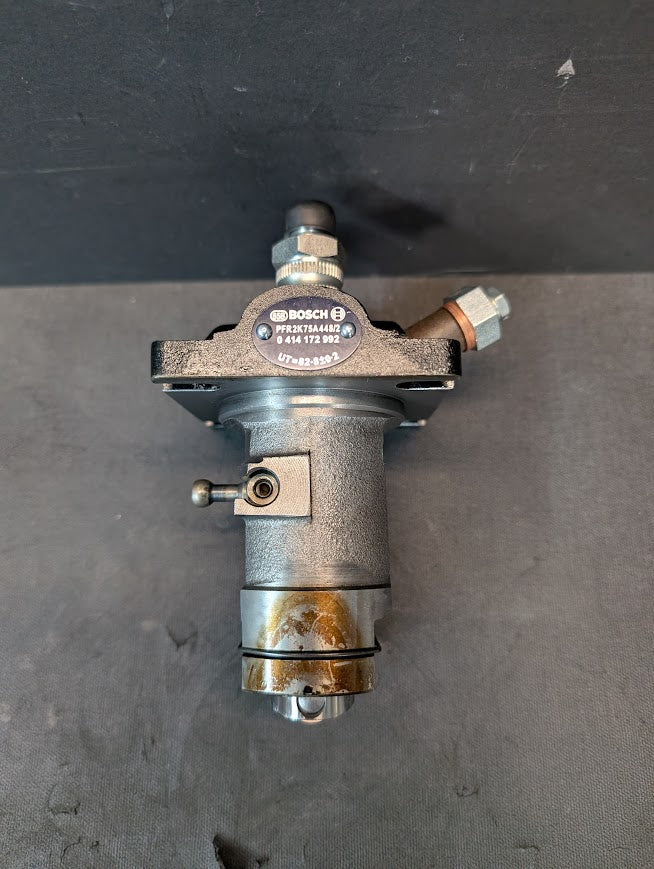 NEW DEUTZ/BOSCH  F 2L 511/W  INJECTION PUMP # 4157711