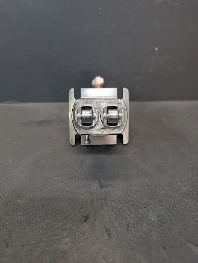 NEW DEUTZ/BOSCH  F 2L 511/W  INJECTION PUMP # 4157711