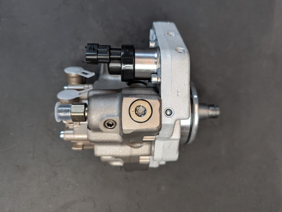 NEW CUMMINS 6.7L  COMMON RAIL FUEL PUMP # 0445 020 148 / 5264250