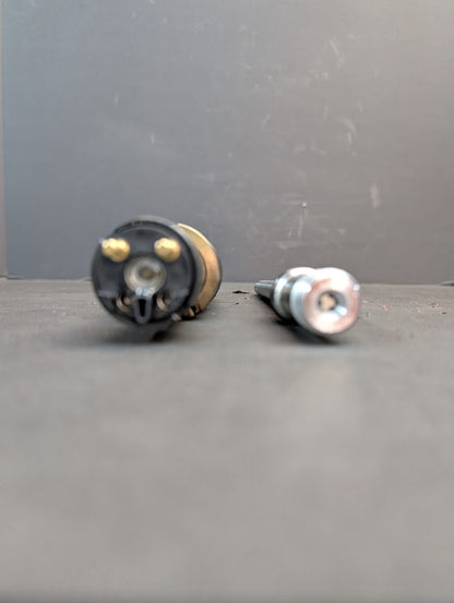 NEW CUMMINS ISX15 FUEL INJECTOR #2872405