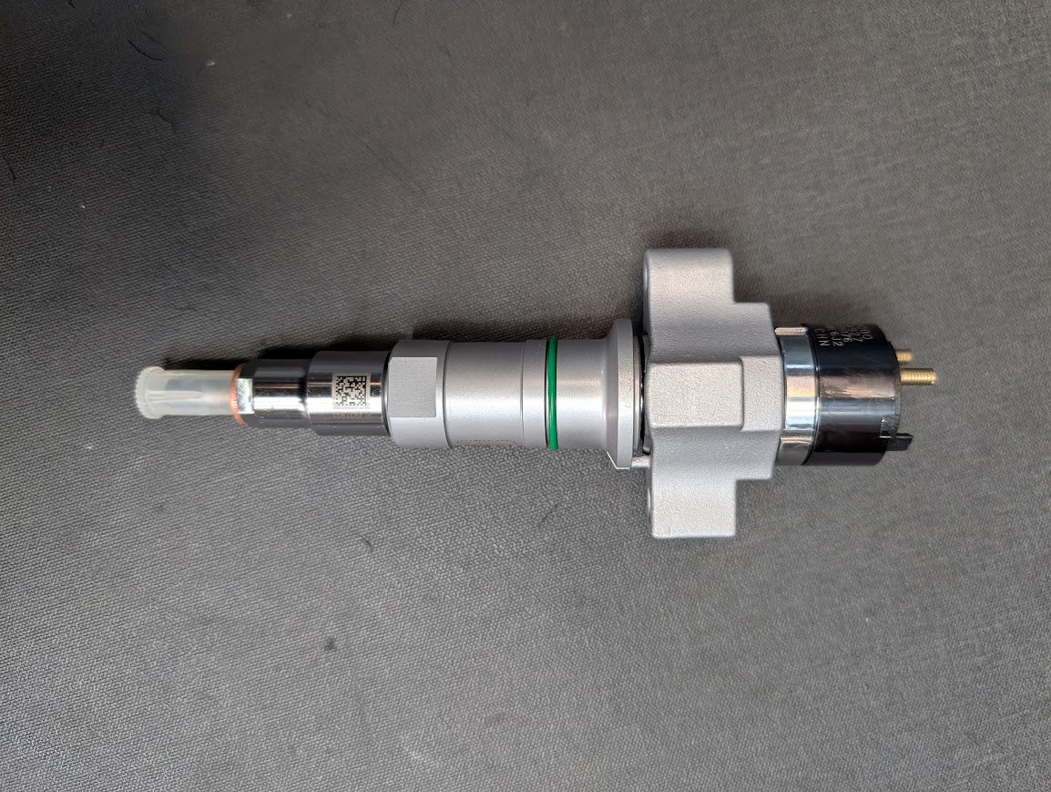 NEW CUMMINS 8.3L/8.9L ISC/ISL/QSL FUEL INJECTOR # 4954927