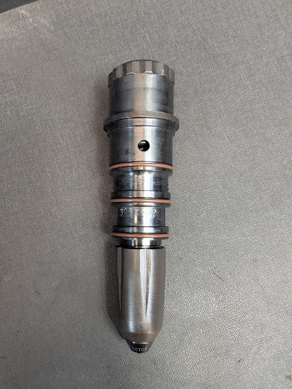 Rebuilt Cummins T/S 154-156FF 230CAM  Fuel Injector # 3047969