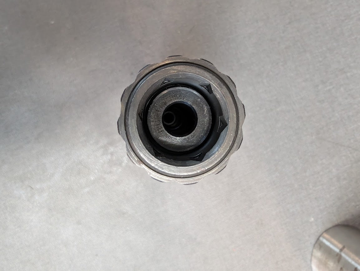 Rebuilt Cummins T/S 154-156FF 230CAM  Fuel Injector # 3047969