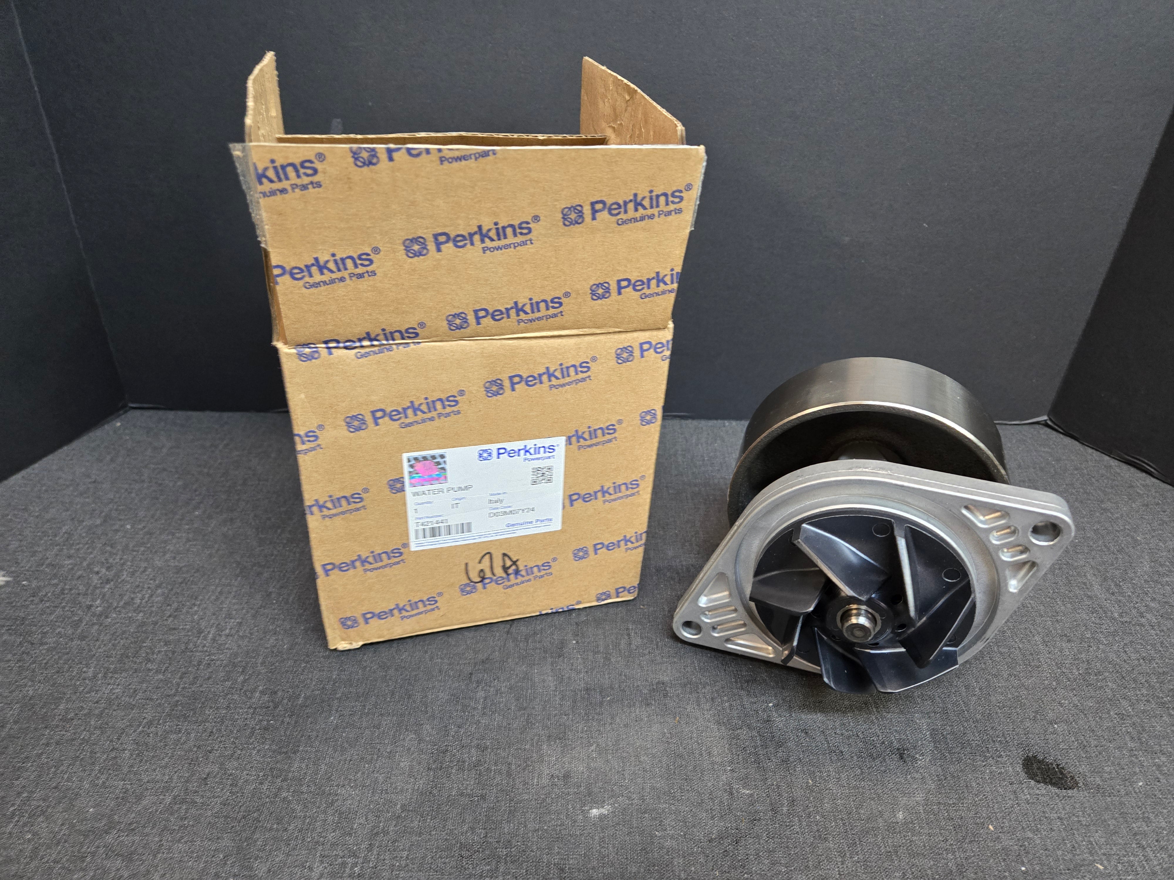 T421441 854E-E34T, 854E-E34TA Perkins Water Pump – Young and Sons